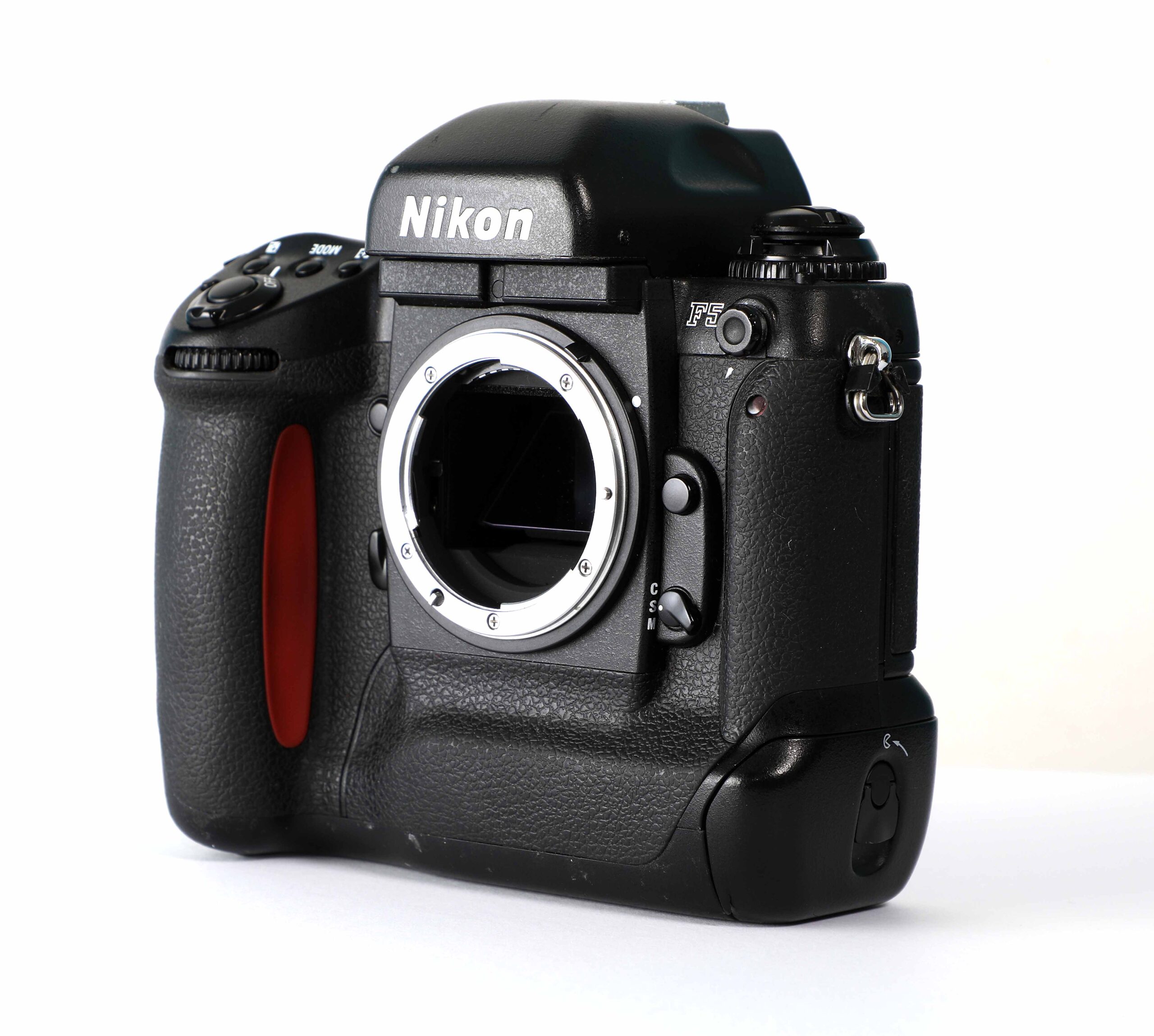 NIKON F5