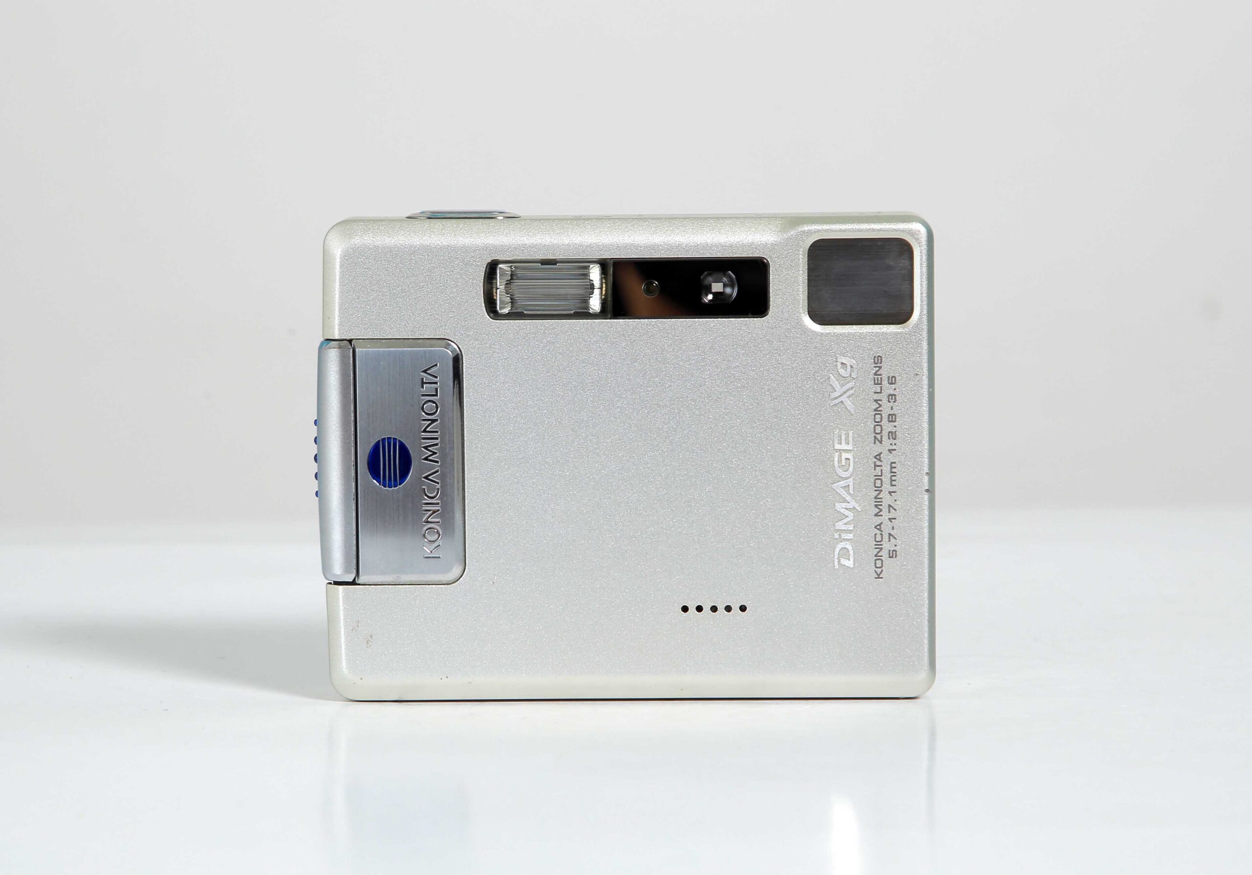 KONICA MINOLTA DIMAGE XG