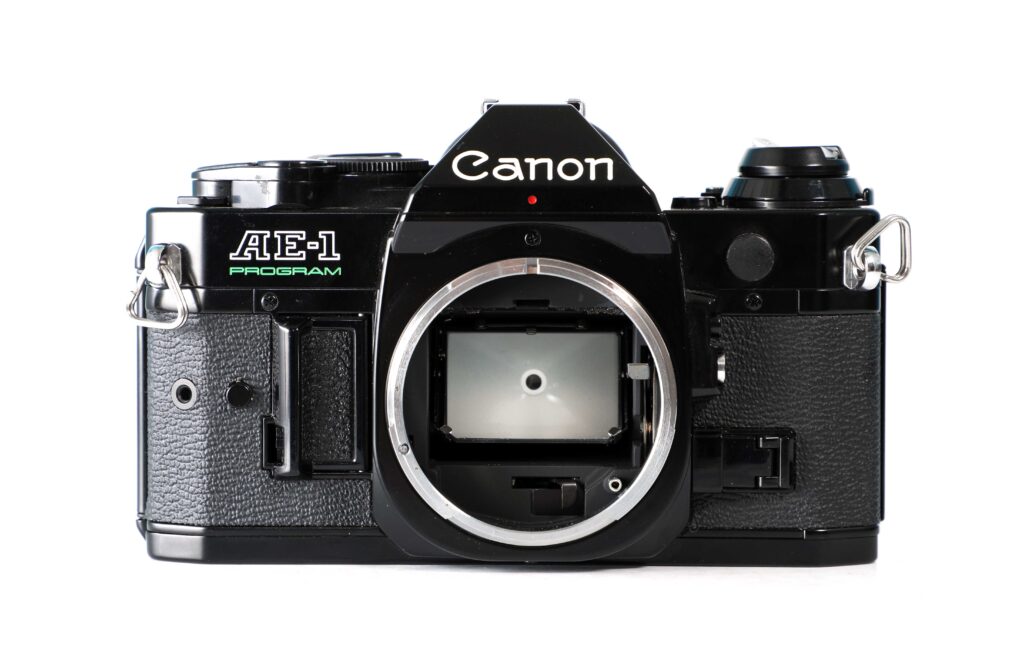 CANON AE-1 PROGRAM - 新潟県で中古カメラ・中古レンズの高価買取なら
