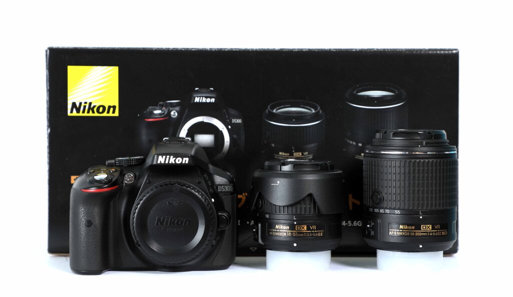 【Taka様用】ニコン　18-55mm・55-200mm　② Amazon | Nikon デジタル一眼レフカメラ D3200 200mmダブル