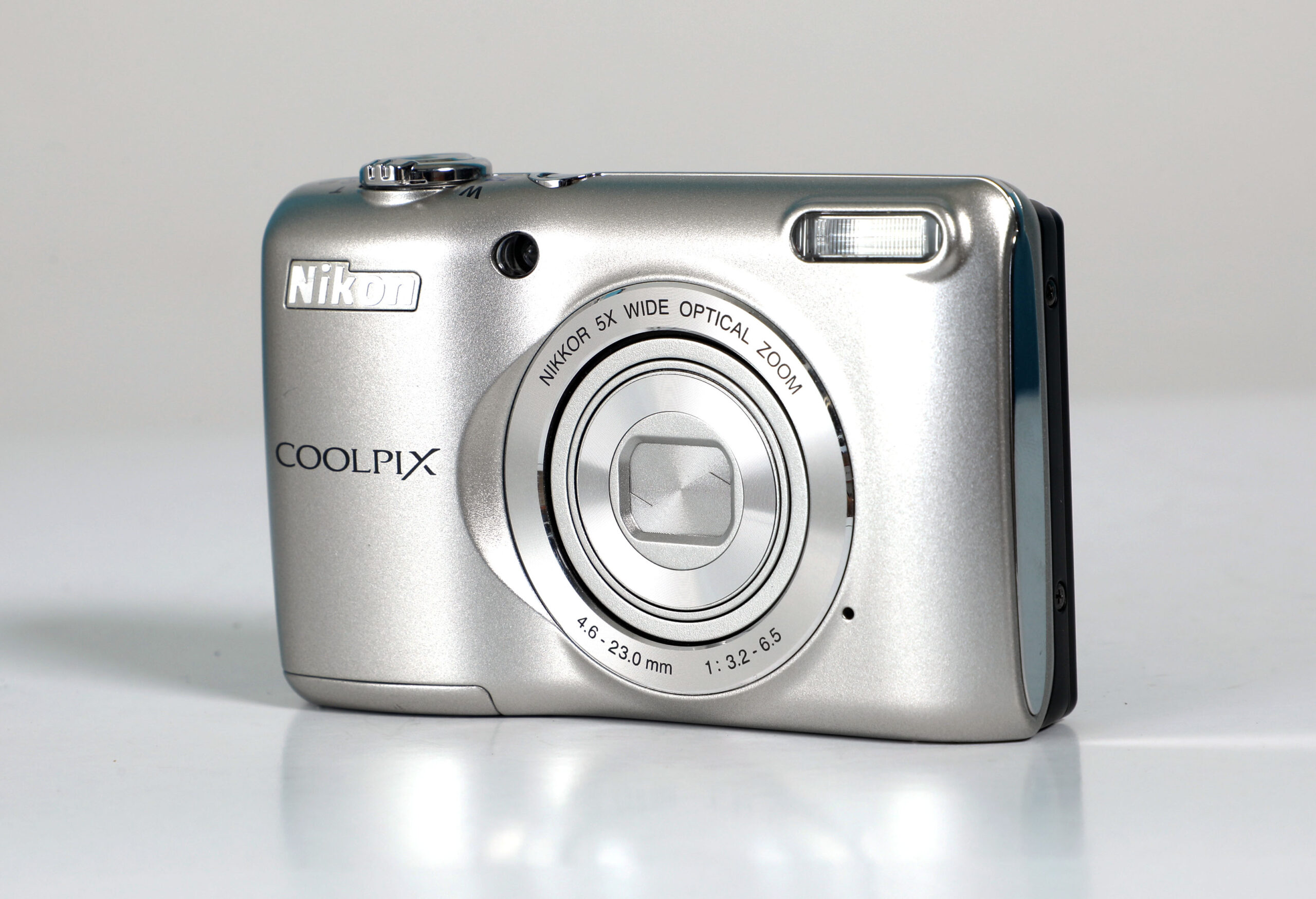 NIKON COOLPIX L26