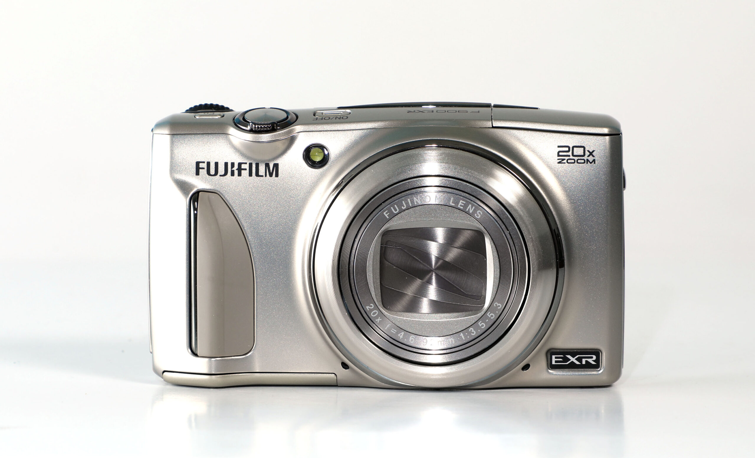 FUJIFILM FINEPIX F900 EXR