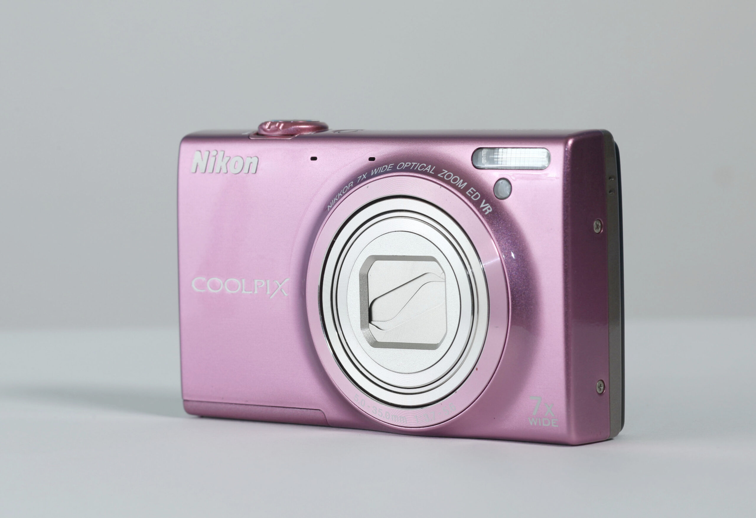 NIKON COOLPIX S6100