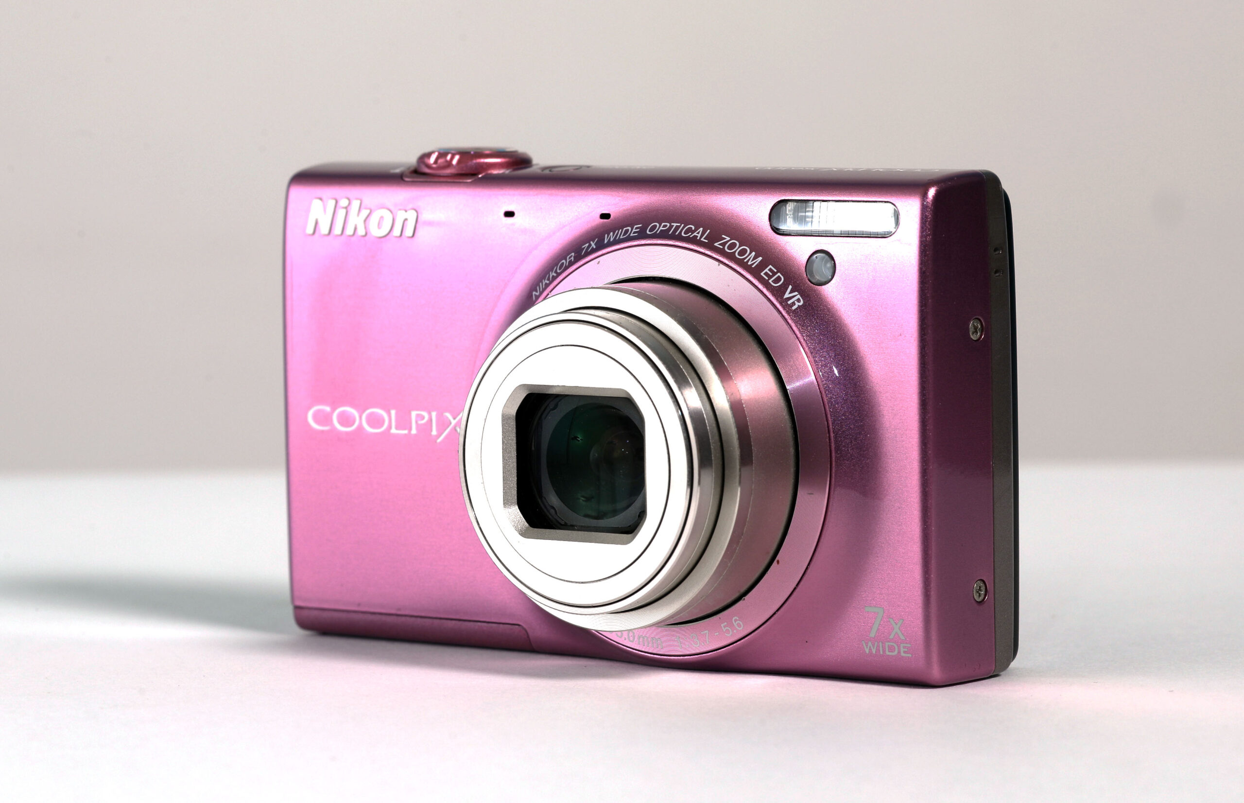 NIKON COOLPIX S6100