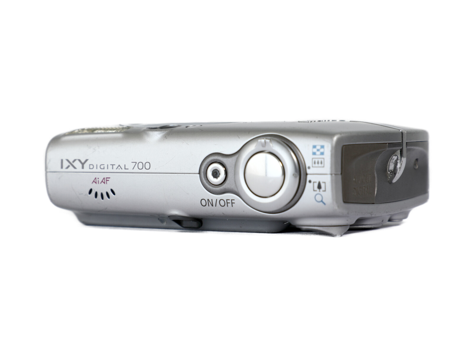 CANON キヤノン IXY DIGITAL 700 コンパクトデジカメ
